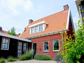 Holiday home with a large garden in Colijnsplaat